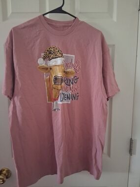 Women's Short Sleeve Dusty Rose Graphic Tee - Cowbell Design